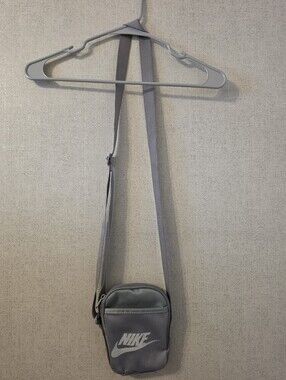 Nike Heritage Crossbody Bag